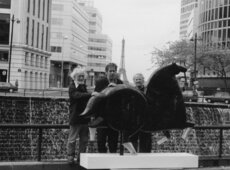 Eleafar se despide de París ante de salir hacia el Puerto de Santa María